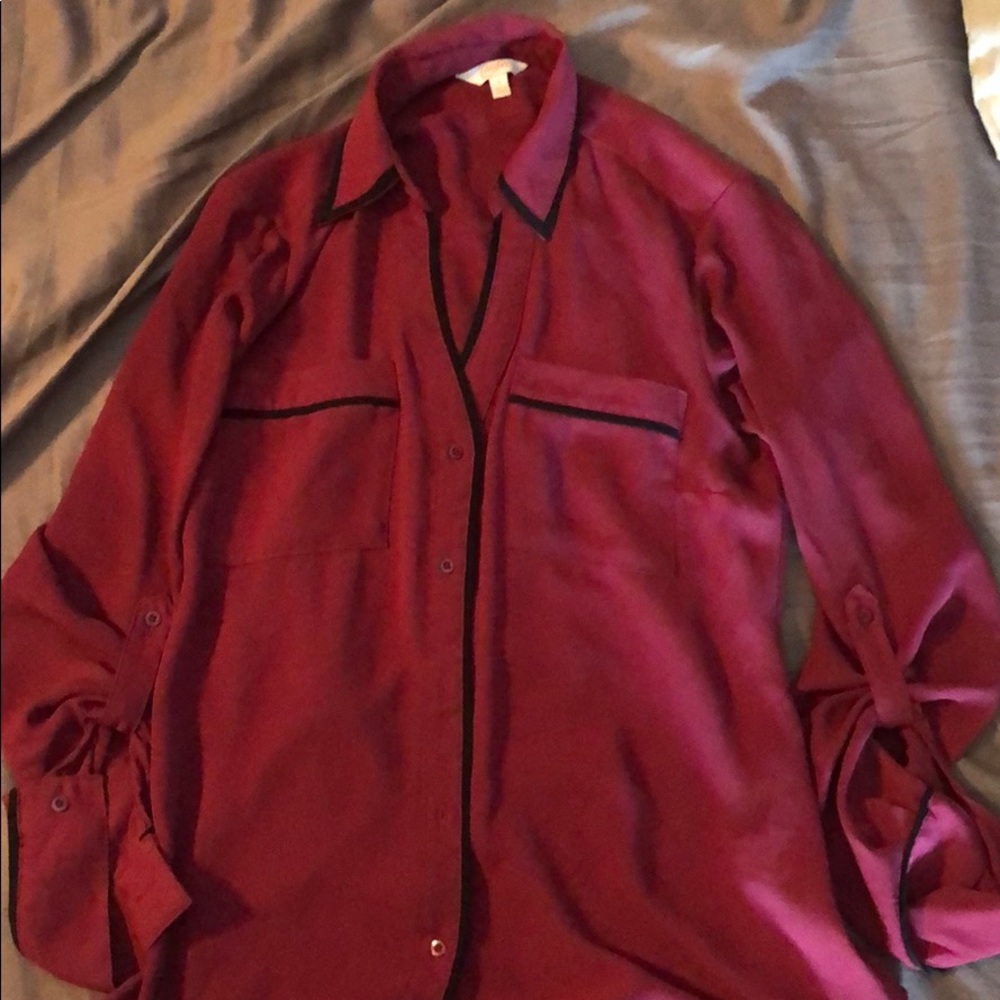 A cute dress shirt